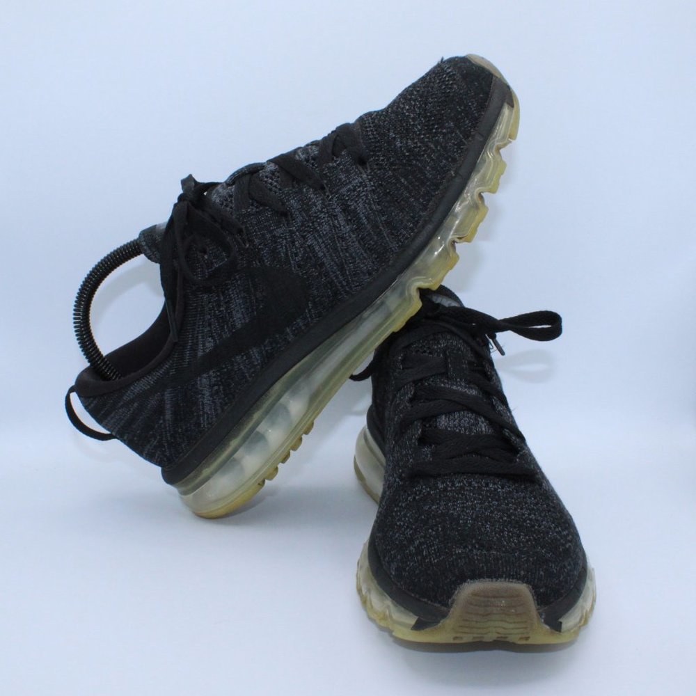 Nike FlyKnit Max Women's Sneakers